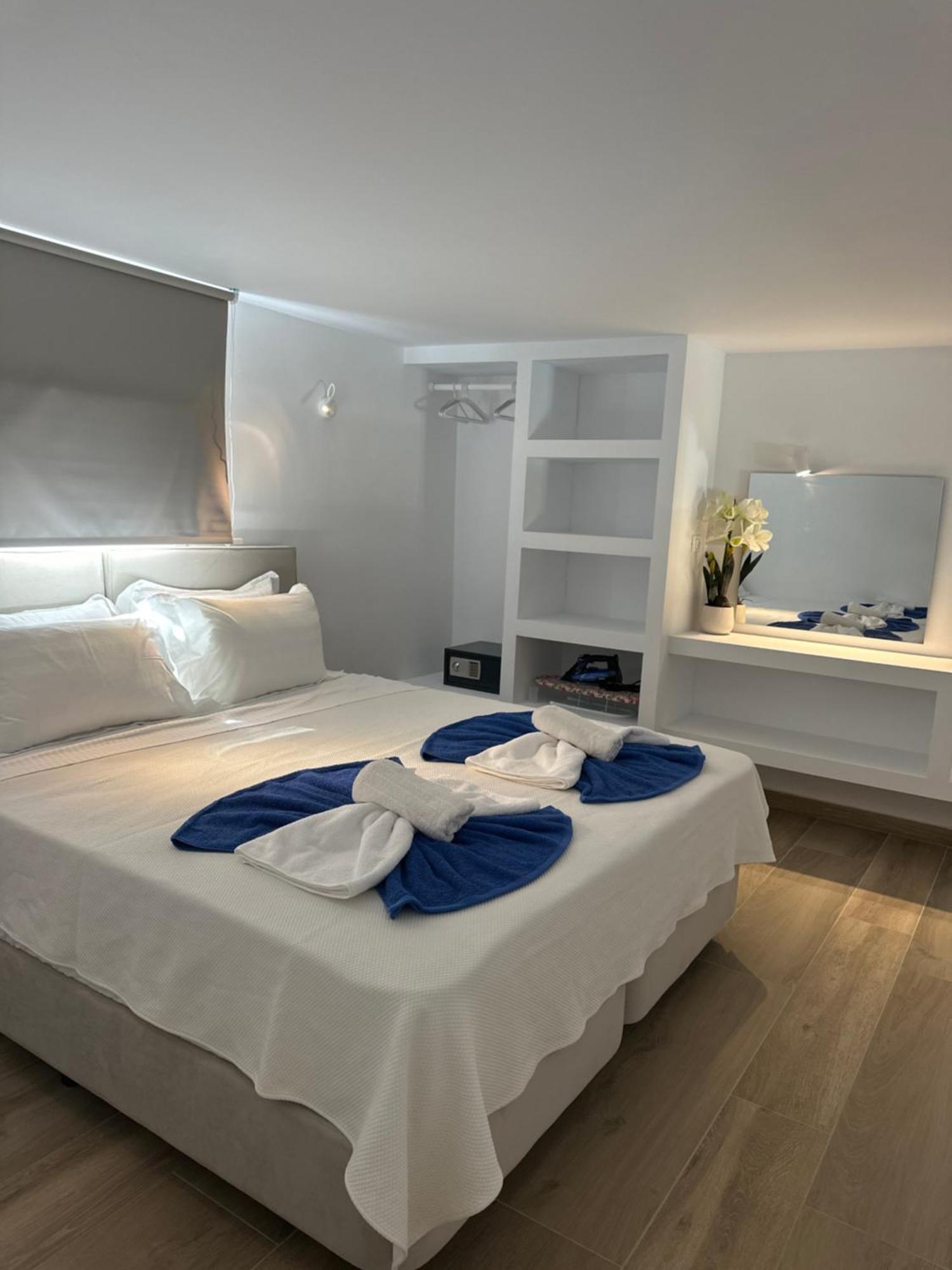 Ene's Mykonos * Klouvas